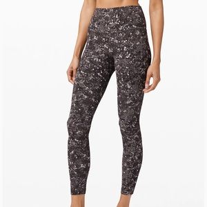 Lululemon align 25” sz8